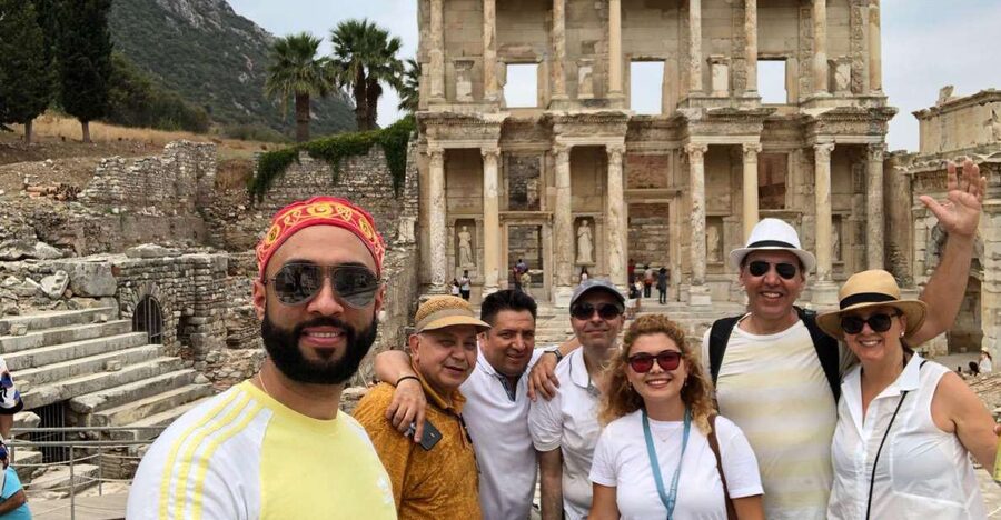PRIVATE EPHESUS TOUR FOR CRUISERS: On-time Return Guaranteed - Walking the marble streets of Ephesus