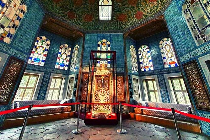 Private Guided Basilica Cistern and Topkapi Palace with Skip Line - Who will get the most from this tour