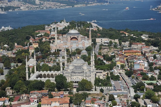 Private Istanbul Airport Transfer to Blue Mosque Sultan Ahmet - The small risks to keep in mind