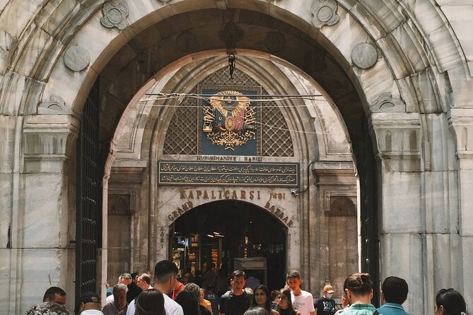 Private Istanbul Shopping in Grand Bazaar with Personal Shopper - How bargaining works in the Grand Bazaar