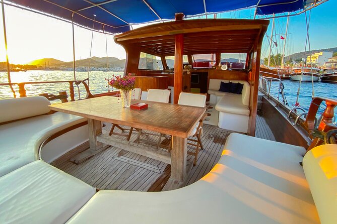 Private VIP Gulet Boat Tour With Lunch in Bodrum For 6 Hour - Red Bay and the Last Swim