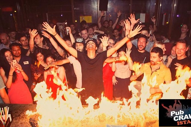 Pub Crawl Istanbul / Rooftop Clubs & Party Bus - The party bus: a moving break between the bars