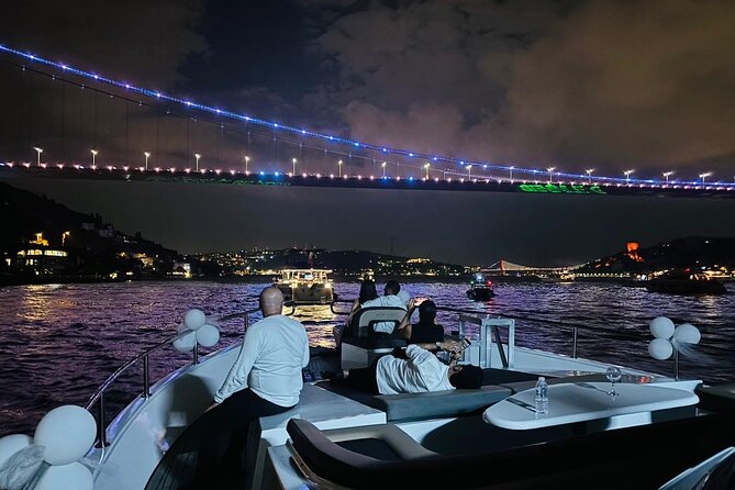 Romantic Night Cruise Live Violinist - Bebek and the second bridge