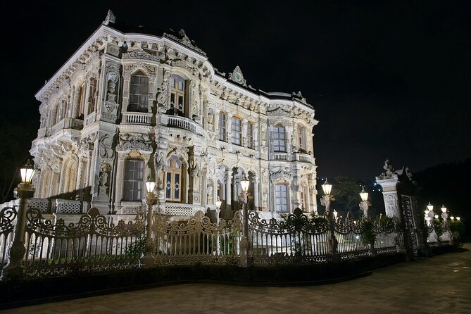 Romantic Night Cruise Live Violinist - Beylerbeyi Palace and the Maiden’s Tower