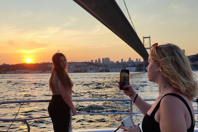 Scenic Bosphorus Sunset Cruise – 2.5 Hours of Luxury & Views - Rumelihisarı and Anadolu Hisarı