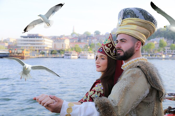 Short Bosphorus Cruise Tour With Hotel Pickup And Audio Guide - From Eminönü to the Golden Horn
