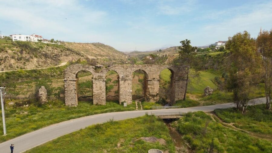 Side: Cabrio Bus and Boat Day Trip at the Green Lake - Climbing toward Oymapınar and Green Lake