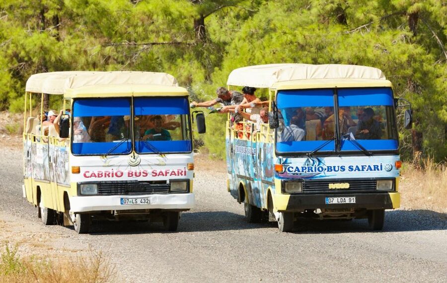 Side: Green Canyon Boat Trip & Bus Safari with Lunch - Lunch near the lake keeps the day affordable