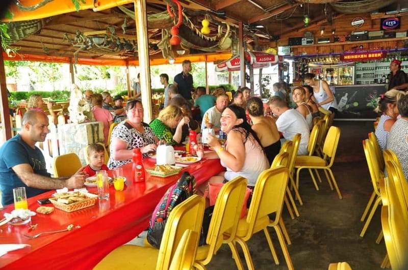 Side: Jeep Safari Adventure with Lunch at Green Lake - Guides, driving, and the human side of the day