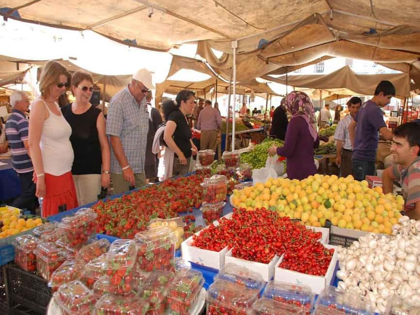 Side: Manavgat Boat, Bazaar, & Waterfall Day Trip with Lunch - Timing, languages, and the group feel
