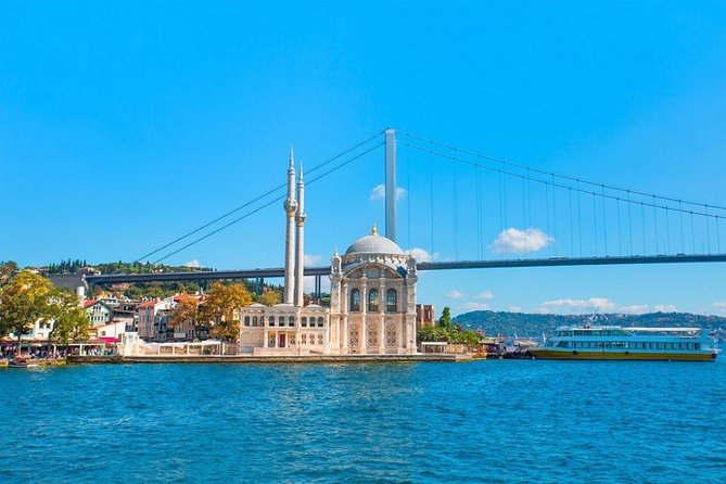 Small-Group Bosphorus Cruise and Istanbul’s Egyptian Bazaar - The Guide and the Sound Problem