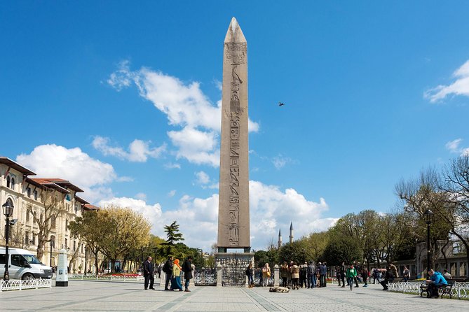 Small Group Full-Day Istanbul: Old City, Bosphorus Cruise & Lunch - Grand Bazaar and the shopping question