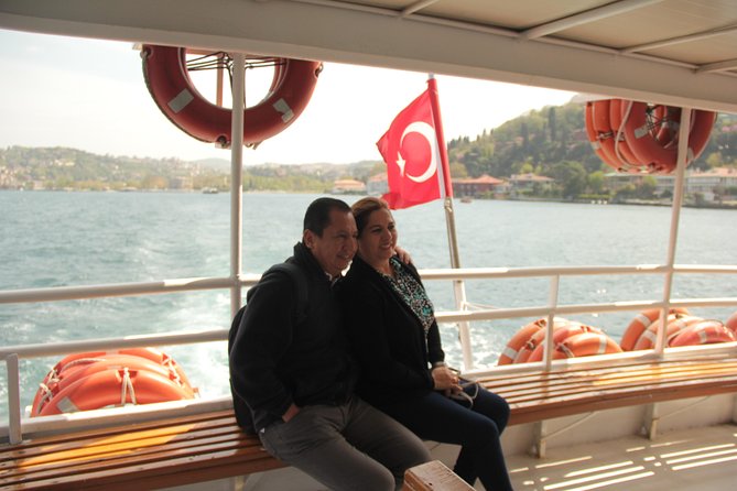 Small Group Full-Day Istanbul: Old City, Bosphorus Cruise & Lunch - Timing, transport, and guide changes