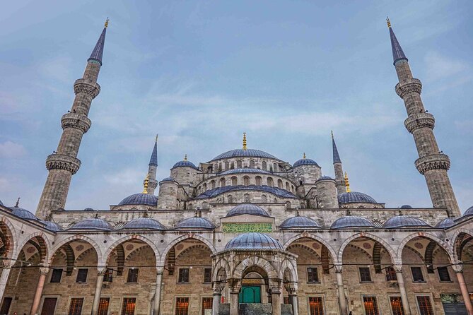 Suleyman's magnificent path: Mosques and Bazaars Tour - A quick taste of the Spice Market