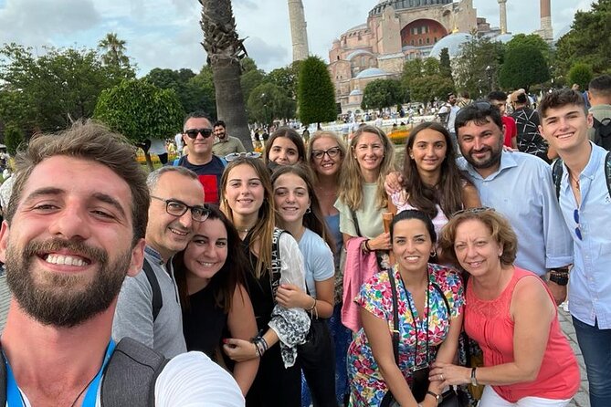 Suleyman's magnificent path: Mosques and Bazaars Tour - Ending at Galata Bridge