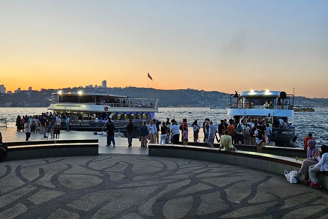 Sunset Cruise with Stop along Asia: Discover Istanbul's Bosphorus - Palaces and Mosques Along the European Shore