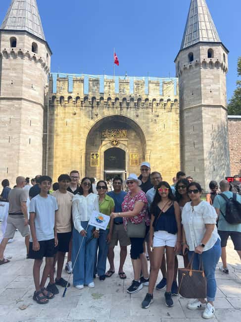 Topkapi Palace & Harem, Skip-the-Line Entry with SMALL GROUP - Meeting at the Orient Spice Market