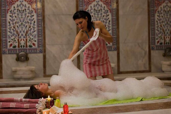 Traditional Turkish Bath Experience in Antalya - Oil massage and the staff experience