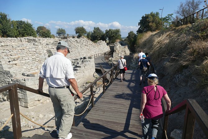 Troy Full-Day Guided Tour incl. Transfer, Ferry Tickets w/Lunch - The early Istanbul pickup sets the tone