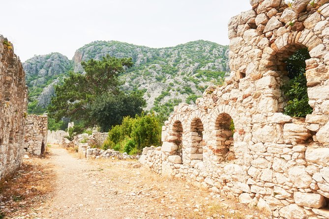 Troy Full-Day Guided Tour incl. Transfer, Ferry Tickets w/Lunch - Eceabat lunch and the first ferry crossing